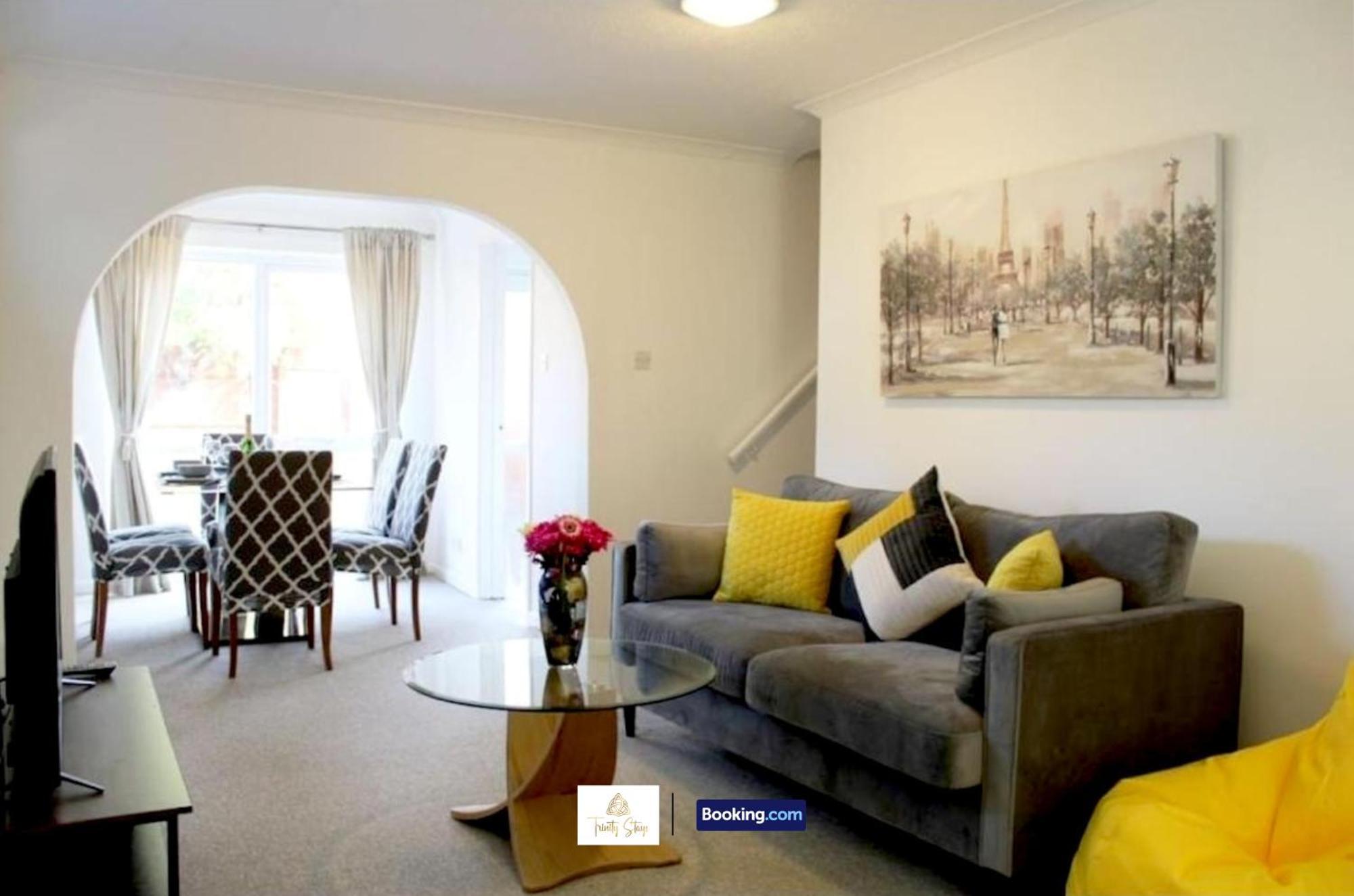 4 Bedroom House With Parking Near City Centre By Trinity Stays Short Lets & Serviced Accommodation Cambridge Zewnętrze zdjęcie