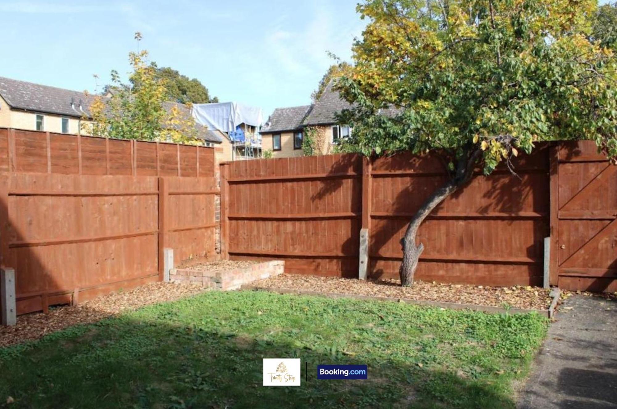 4 Bedroom House With Parking Near City Centre By Trinity Stays Short Lets & Serviced Accommodation Cambridge Zewnętrze zdjęcie